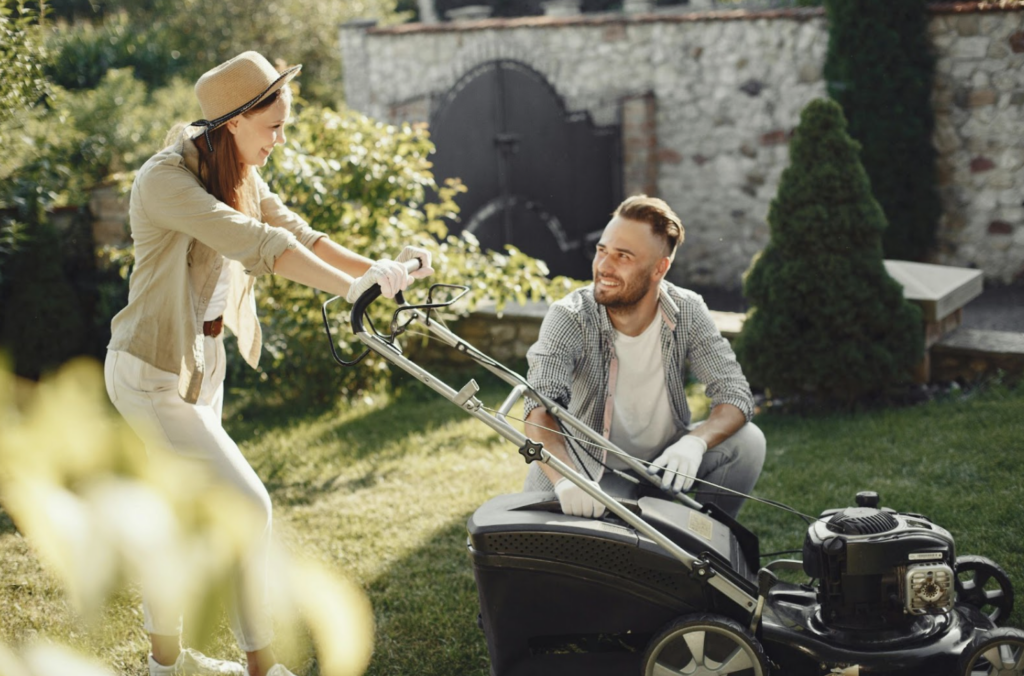 What You Should Consider When Purchasing a Lawnmower